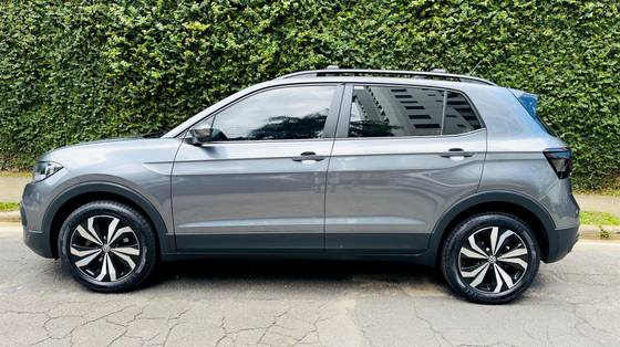 VOLKSWAGEN T-CROSS 1.0 200 TSI TOTAL FLEX AUTOMÁTICO